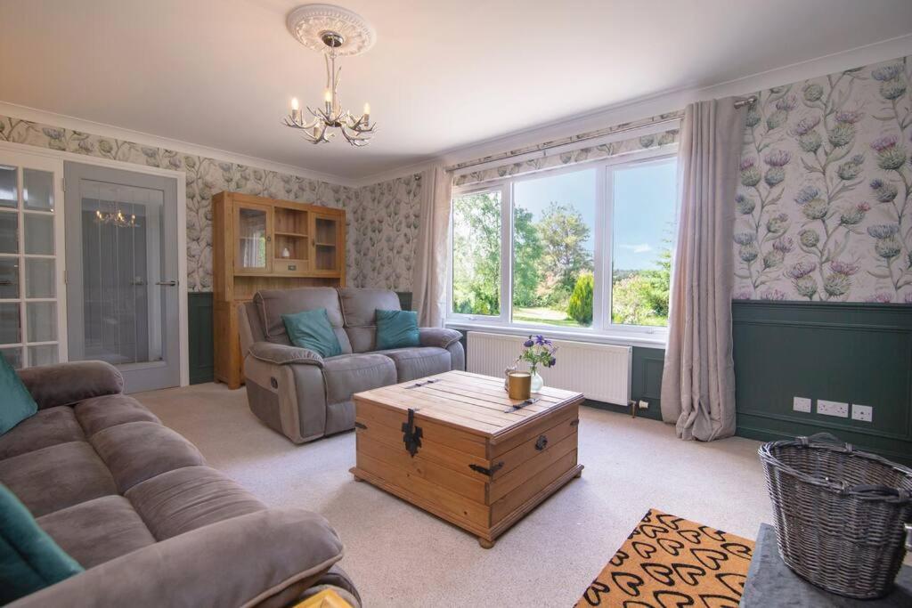 Calm Scottish Country Escape With Hot Tub Sleeps 6 Villa Inverness Kültér fotó